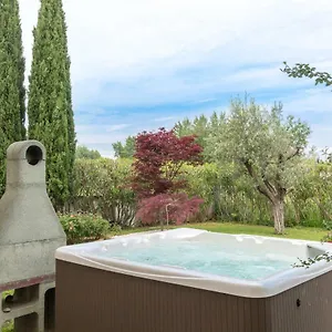 https://villetta-nico-sirmione.it-lombardy.com